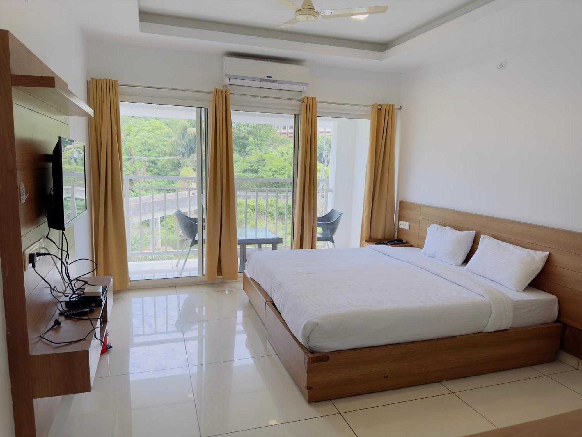 Hotel Lets Stay Kochi Buitenkant foto