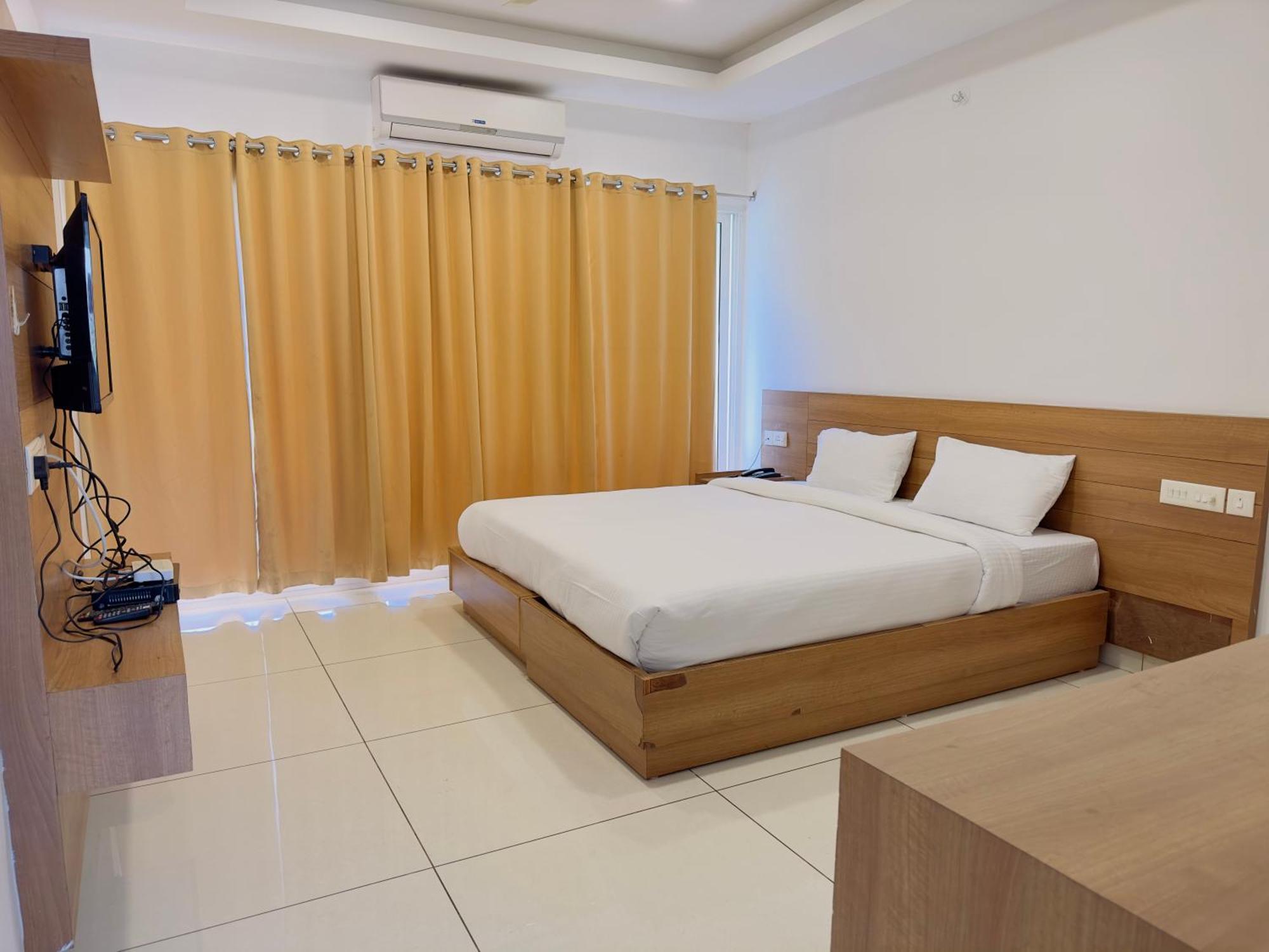 Hotel Lets Stay Kochi Buitenkant foto