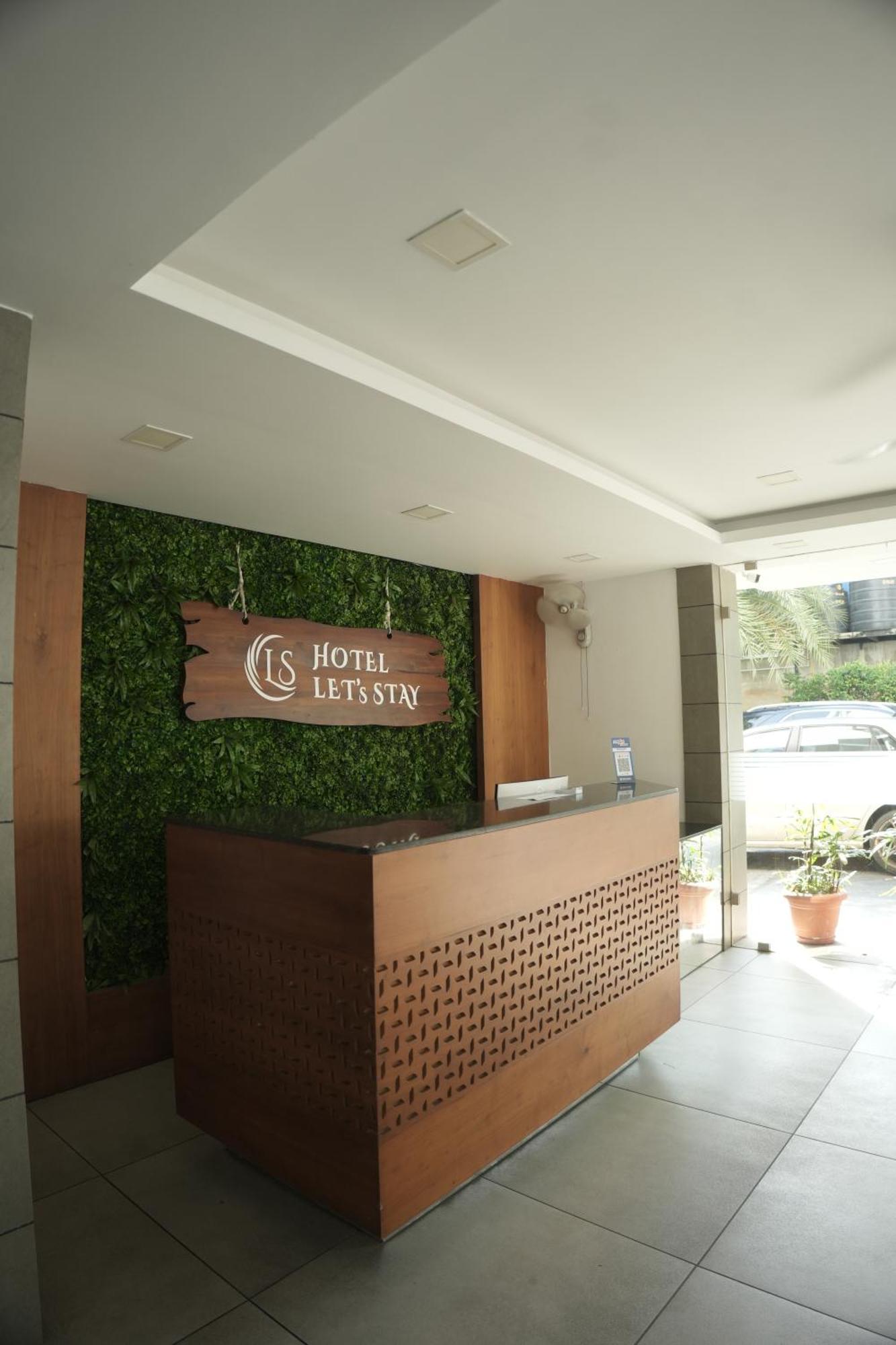 Hotel Lets Stay Kochi Buitenkant foto